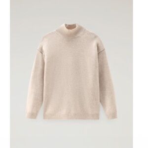 Woolrich Like New Khaki Turtleneck